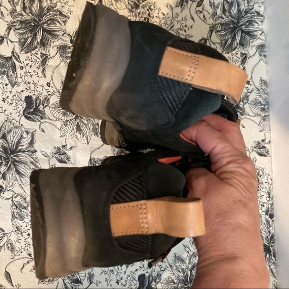 CLARKS Sz 7.5 Trainer  Style Shoes 'Tri Trek Gtx' Gortex Sneakers - Picture 11 of 11